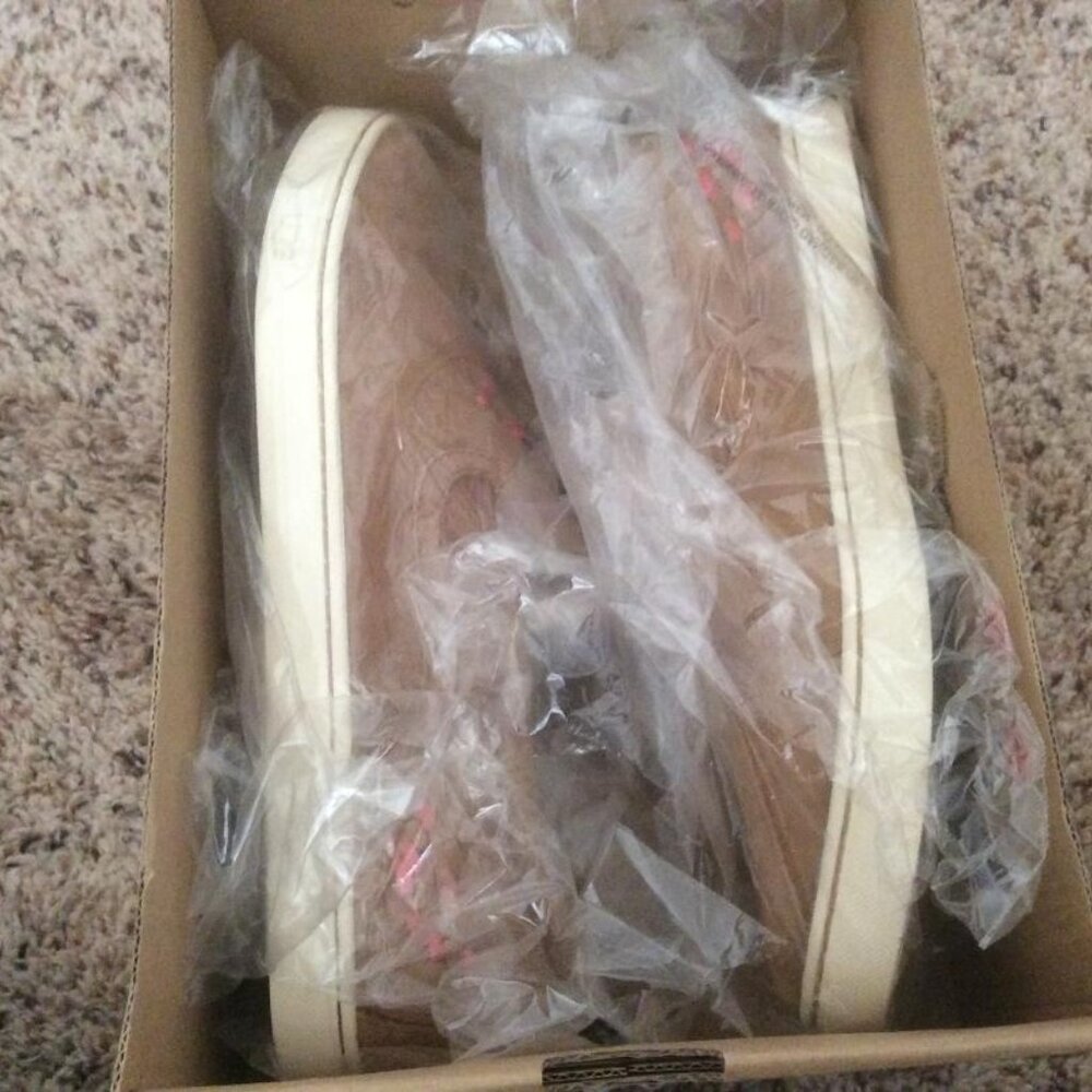 UGG 'Fierce Rustic Weave' Water Resistant Slip-On Sneaker-Brand New - Picture 4 of 7